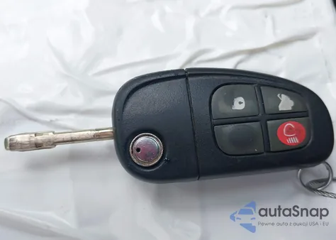 2002 Jaguar X-Type 2.5L z USA, uszkodzony, nr VIN SAJEA51D72XC31297